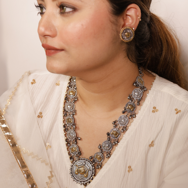 Dual-Tone Temple Design Jewellery Set