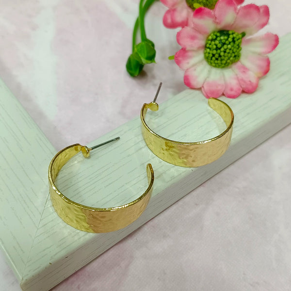 Hammered Gold Hoop Earrings - Minimalist and Modern Design