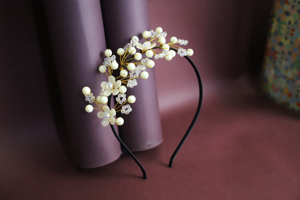 Handmade Pearl and Crystal Floral Hairband – Elegant Gold