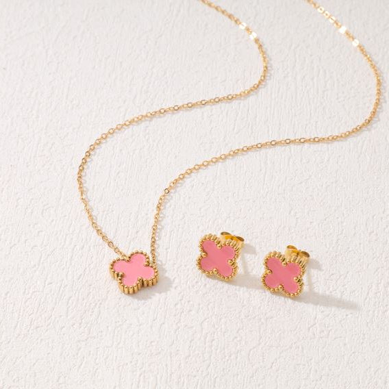 Stainless Steel Flower Pendent Necklace
