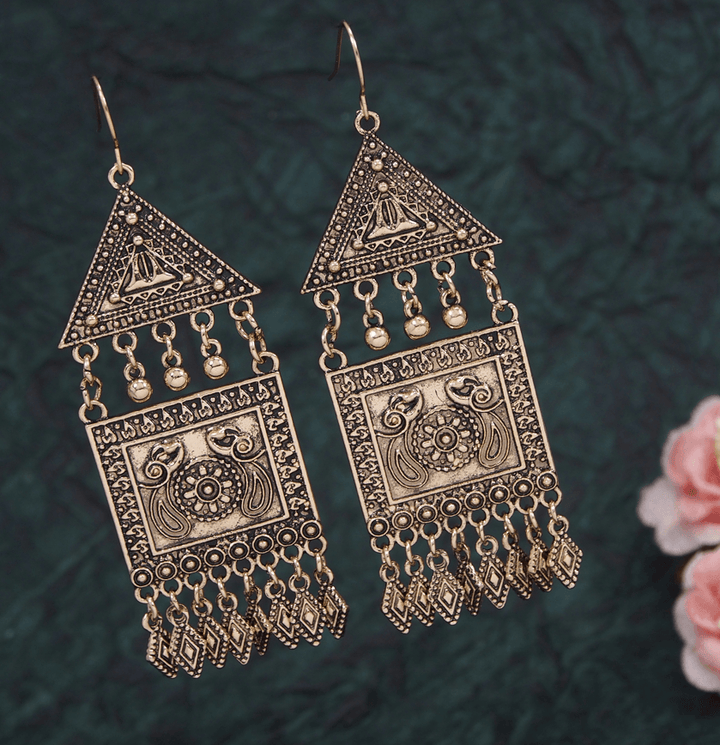 Antique Gold plated Triangle &amp; Square Shaped Design Artwork with Charm Fashion Earring- AER 3217 - Trendisia