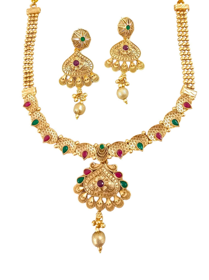 Antique Kundan and Pearl Necklace Set - Trendisia