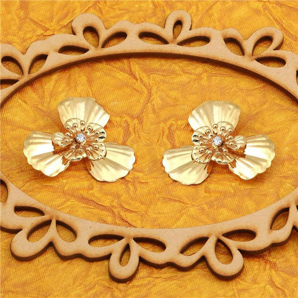 Gold Plated Floral Stud Earring- WER79 - Trendisia