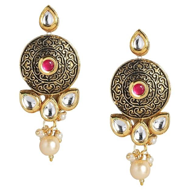 Gold Tone Antique Kundan Jewellery Set Embellished with Pearls - Trendisia