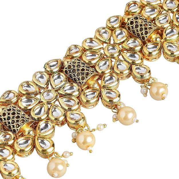 Gold tone Kundan Jewellery set - Trendisia