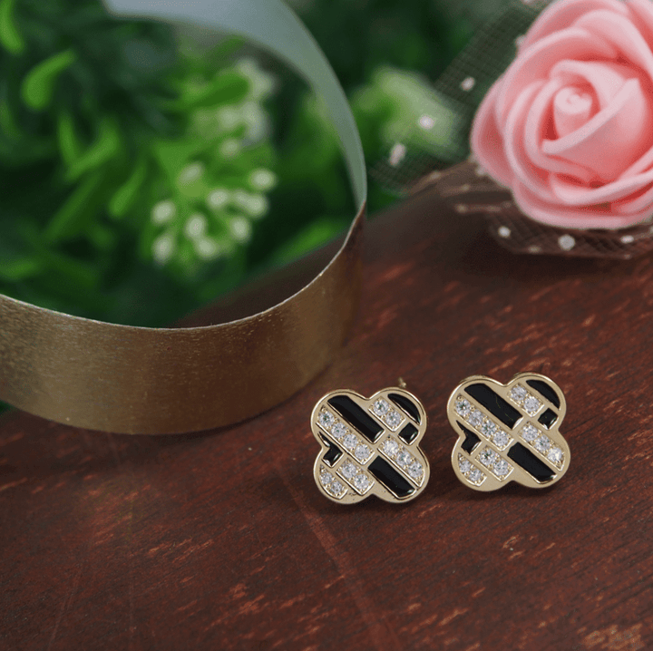 Korean Gold/Silver/Rosegold Plated Clover Shaped Stud Earring- KRNER 3141 - Trendisia