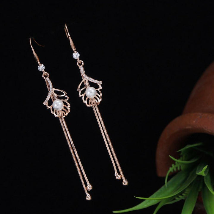 Korean Gold/Silver/Rosegold Plated Hollow Leaf Pearl Dangle Earring- KRNER 3752 - Trendisia