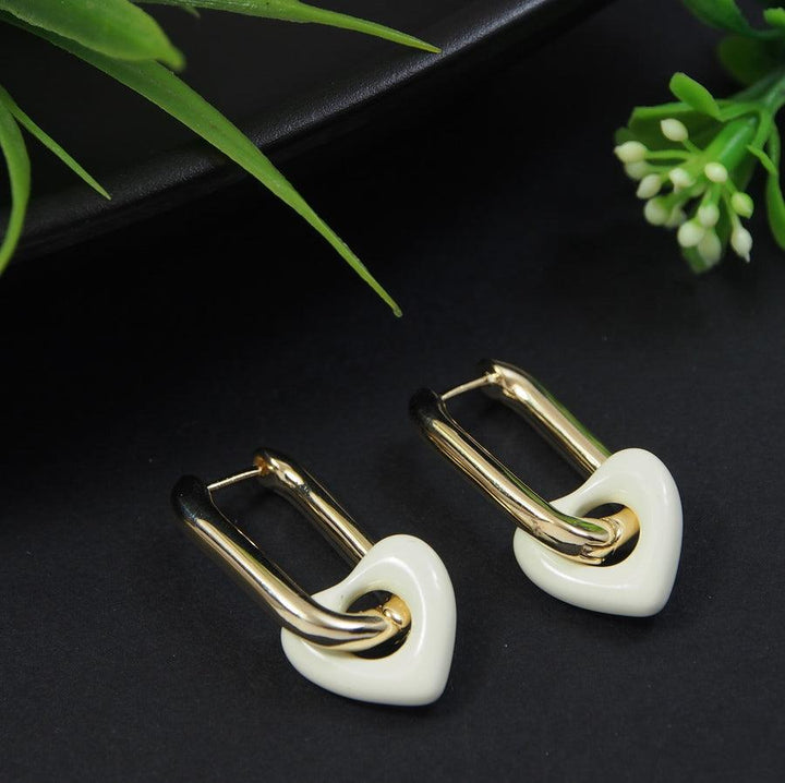 Korean Inlaid Heart Shaped Hoops Earring- KRNER 4665 - Trendisia