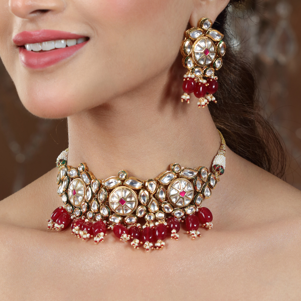 Exquisite Traditional Vilandi Kundan Necklace and Earring Se