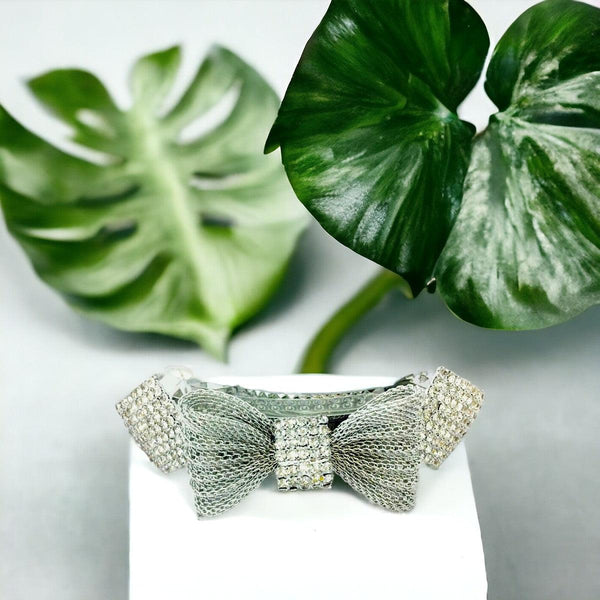 Silver-Toned Rhinestone Embellished Clip - Trendisia