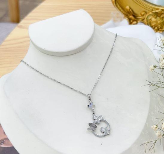 Stainless Steel Butterfly Pendent Necklace - STNK 5012 - Trendisia