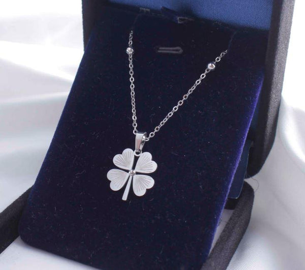 Stainless Steel Floral Design Pendent Necklace - STNK 5047 - Trendisia