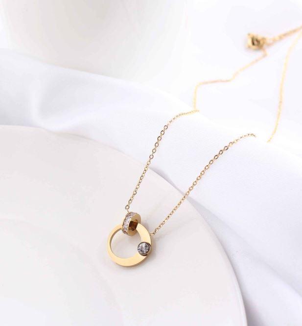 Stainless Steel Interlocking Pendent Necklace - STNK 5035 - Trendisia