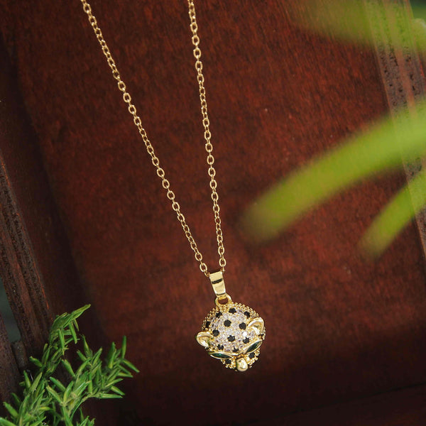 Stainless Steel Leopard Head Pendent Chain Necklace - STNK 4990 - Trendisia