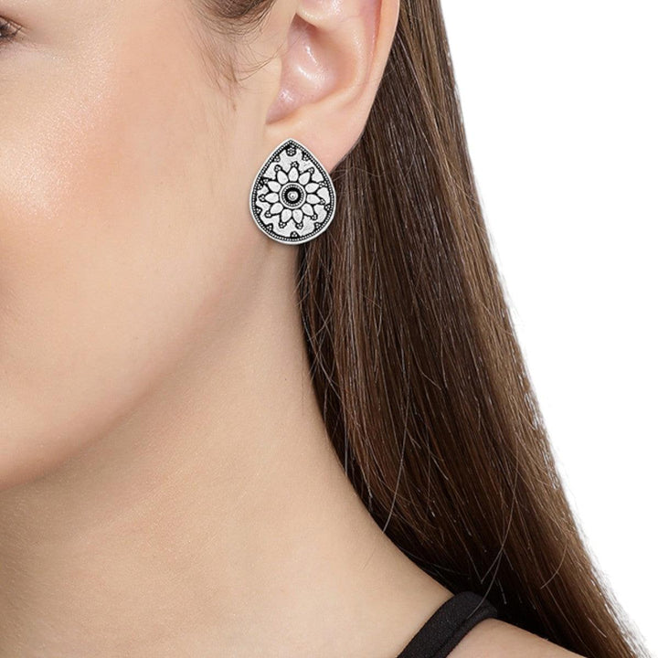 Vintage-Inspired Silver-Tone Teardrop Earrings - Trendisia