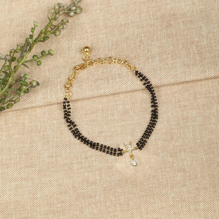 Women Gold Bracelet - Trendisia