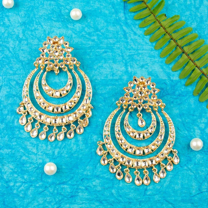 Gold-Toned Kundan Crescent-Shaped Chandbalis - Trendisia