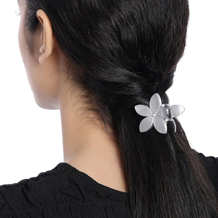 Silver-Toned Claw Clip - Trendisia
