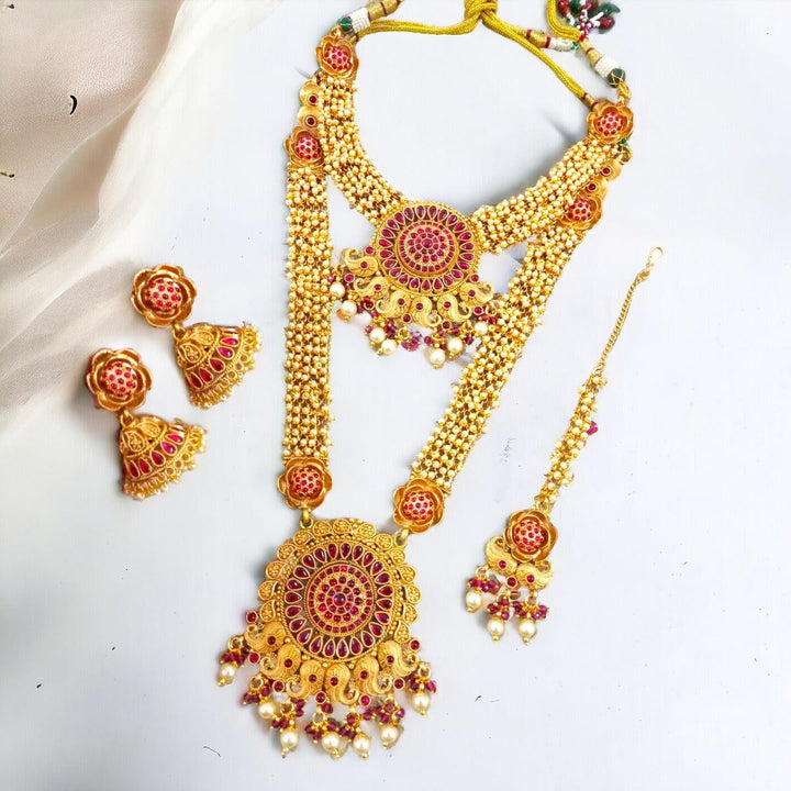 Traditional Gold Jewellery Set with Earrings - Trendisia